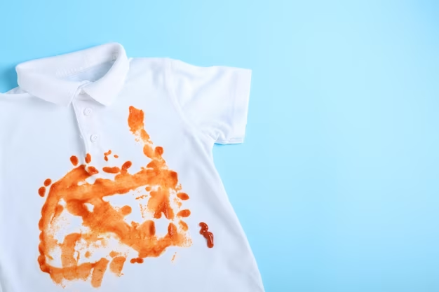  Natural ways to get rid of yellow stains on white clothes
