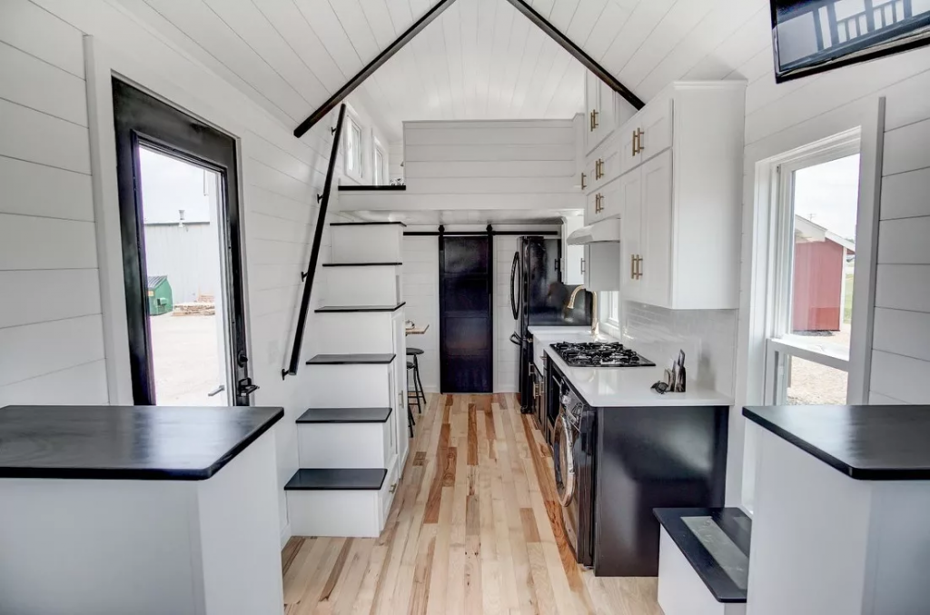 Scenic view of tiny home in the woods – small house inspiration